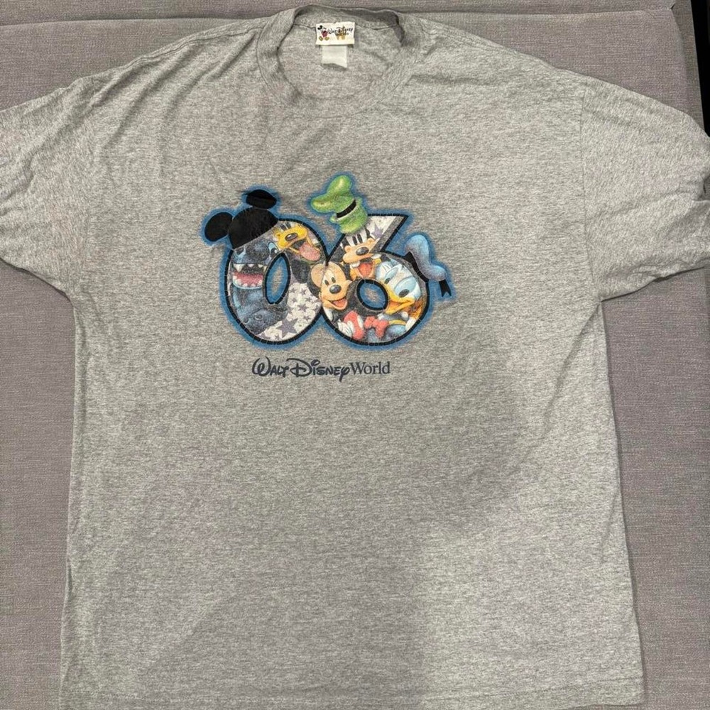Walt Disney World 2006 T shirt